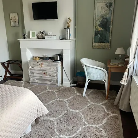 Médicis Couette-café